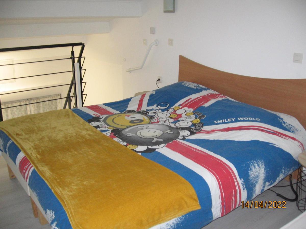 Appartement Avec Chambre En Mezzanine Rognac Exteriér fotografie